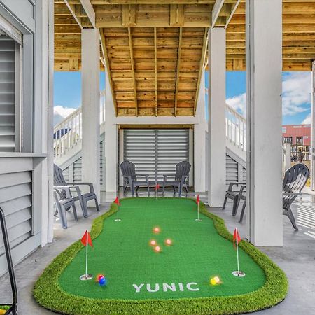 Luxury Beach House Glow In Dark Golf Game Room Bolivar Peninsula Exterior photo