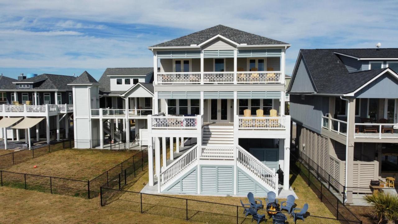 Luxury Beach House Glow In Dark Golf Game Room Bolivar Peninsula Exterior photo